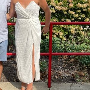 Kate May Come On Home Twisted Front Strapless Dress